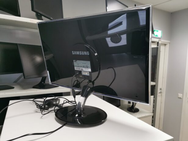 Samsung PX2370 23 tolli, FHD - Image 2