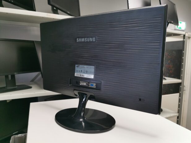 Samsung S23A300B, 23 tolli, FHD - Image 2