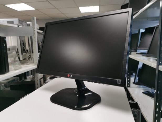 LG 22M45D-B, 21.5 tolli, FHD