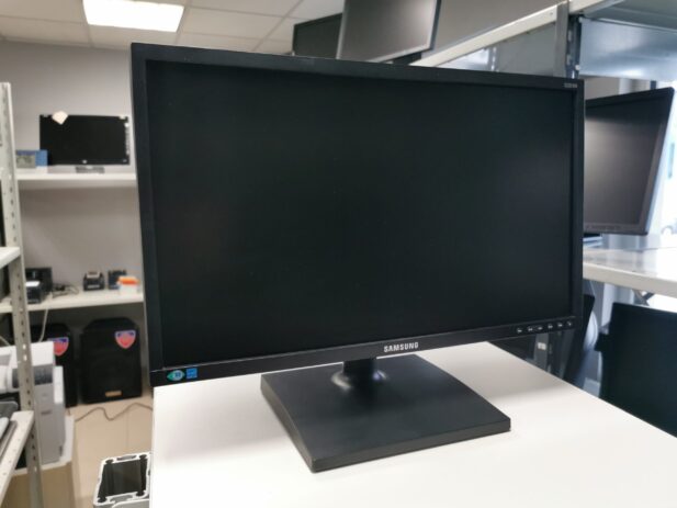 Samsung S22E450F, 21.5 tolli, FHD