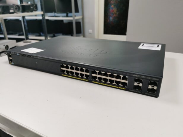 Cisco WS-C2960X-24TS-L, 24-port, Gigabit