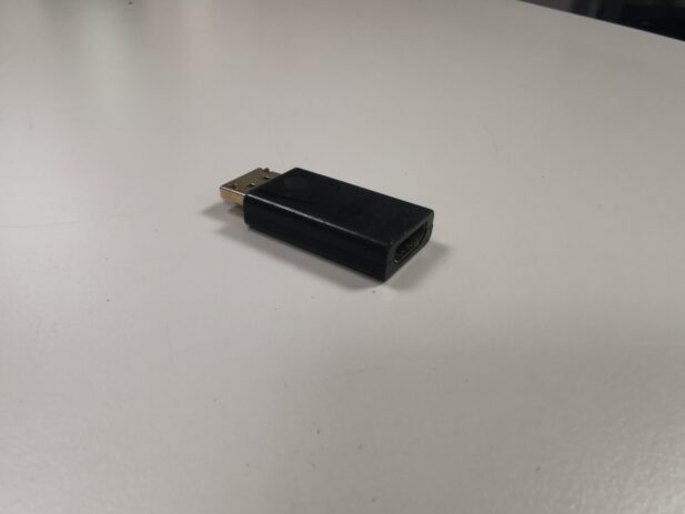 Displayport - HDMI adapter / üleminek