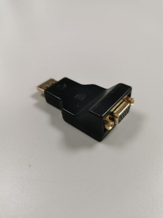 VGA - Displayport adapter/üleminek