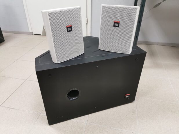 JBL kõlarite komplekt