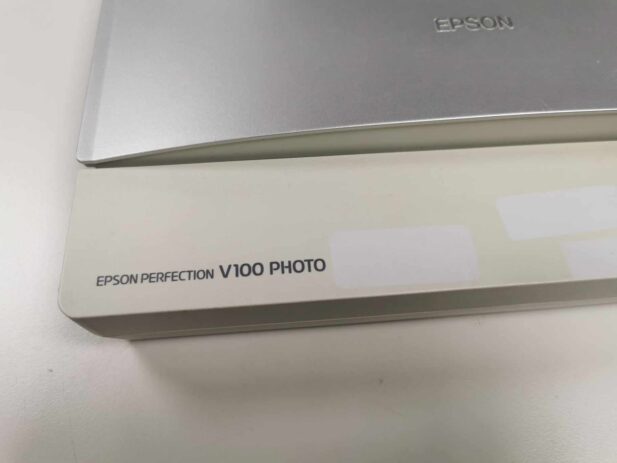Epson Perfection V100 Photo - Image 2