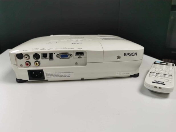 Epson projektor H367B - Image 3